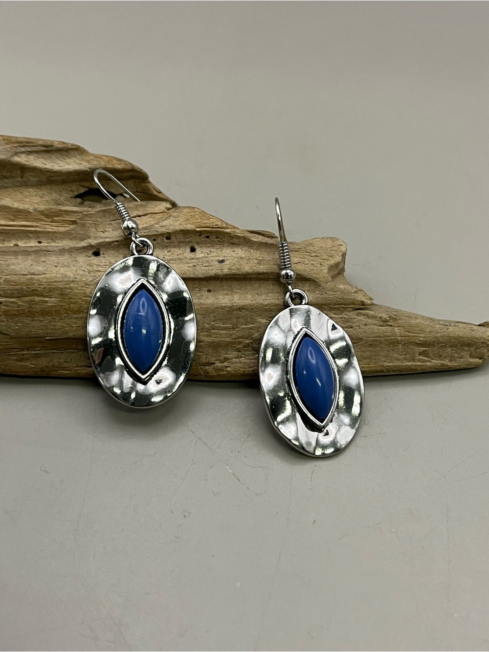 Hammered Silver Tone Oval Earrings Cobalt Blue Marquise Stone Boho Statement
